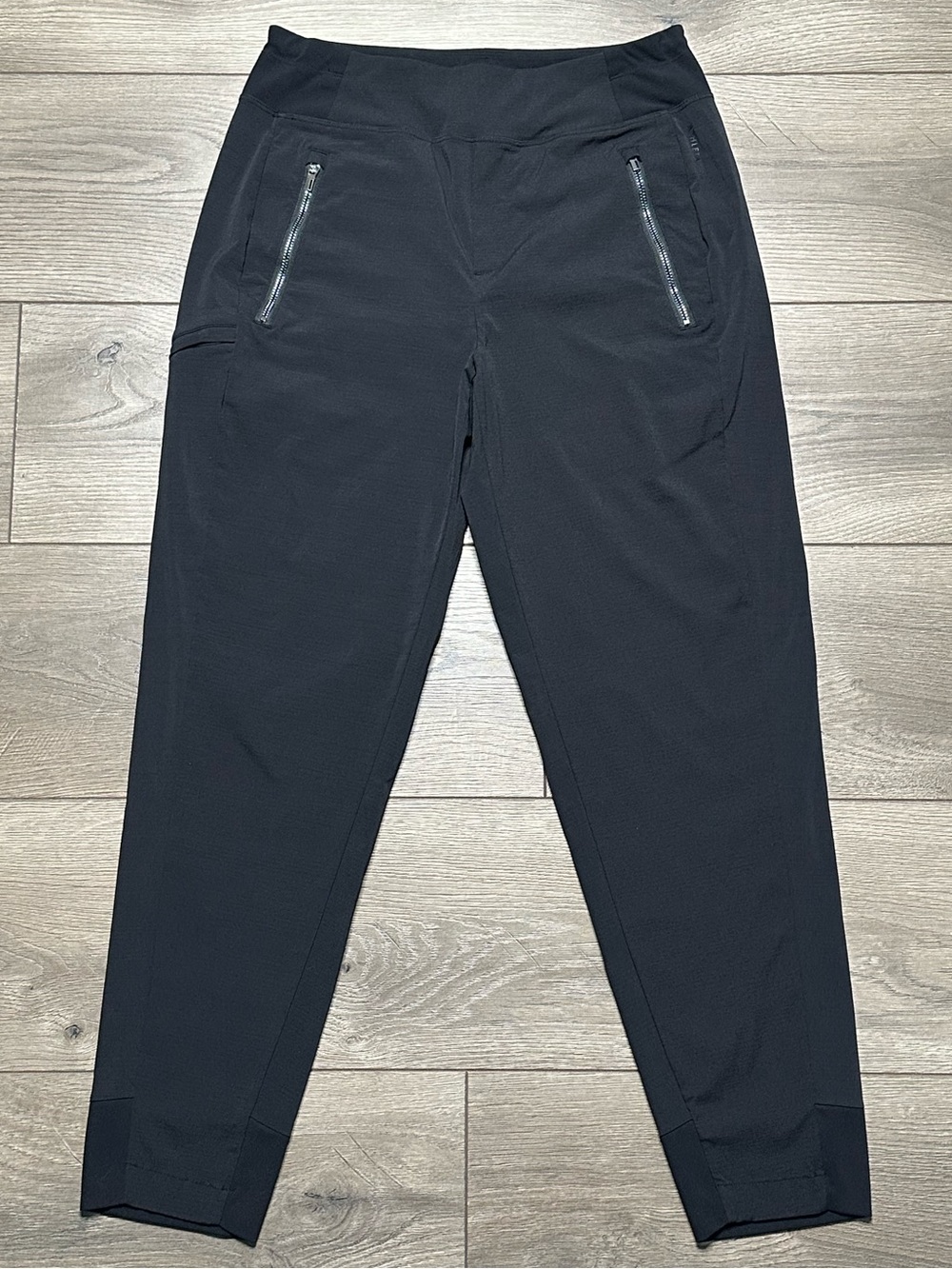 Athleta Trekkie North Jogger Mis Rise Active Hiking Pants Black Size 2P